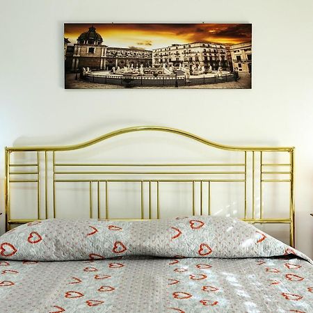 A Casa Di Fra' Bed & Breakfast Palermo Exterior photo