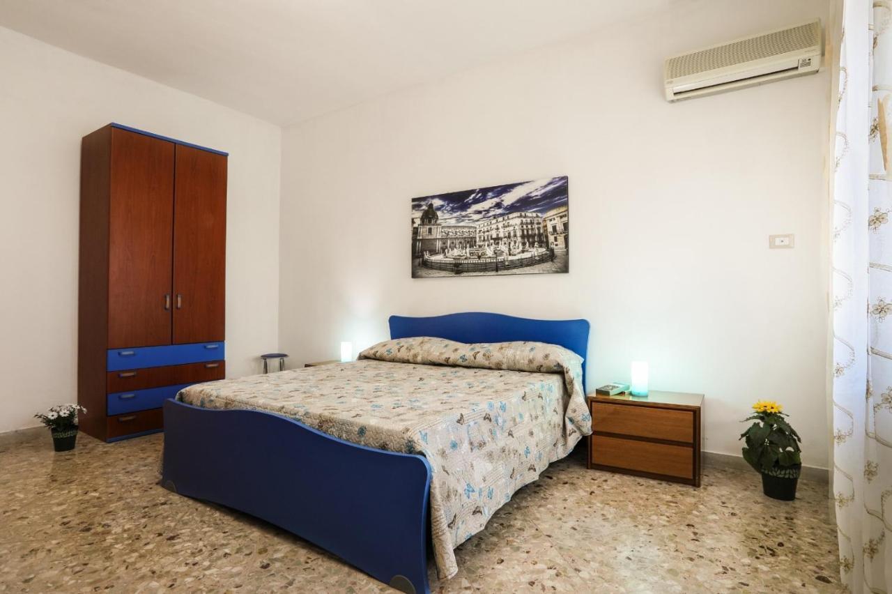 A Casa Di Fra' Bed & Breakfast Palermo Exterior photo