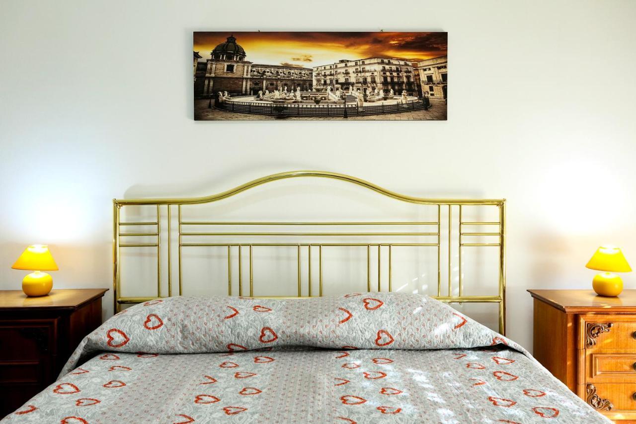 A Casa Di Fra' Bed & Breakfast Palermo Exterior photo