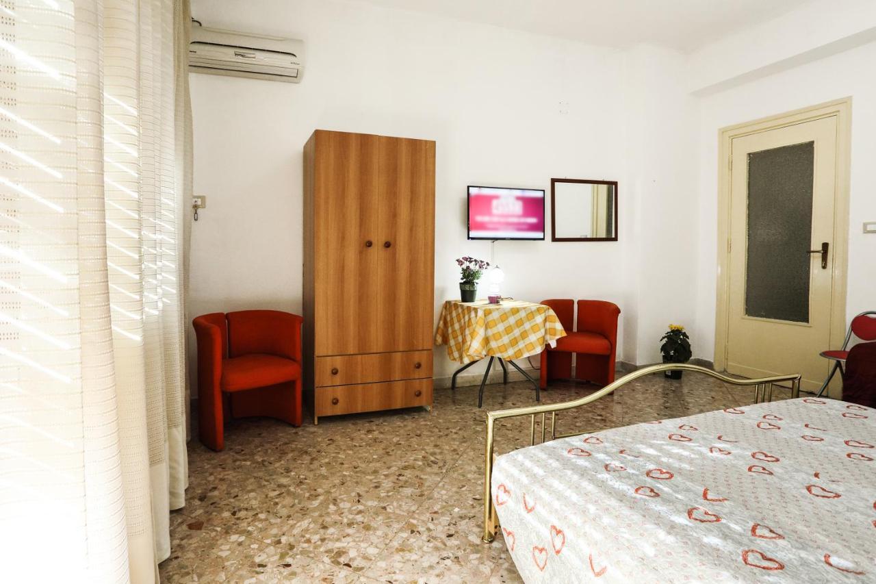 A Casa Di Fra' Bed & Breakfast Palermo Exterior photo